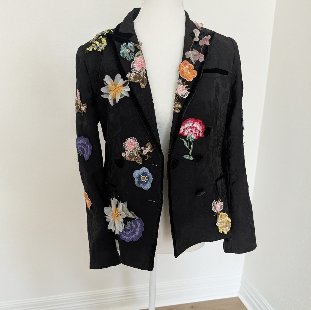 Dolce And Gabbana Black Floral Embroidered Double-Breasted Jacket
